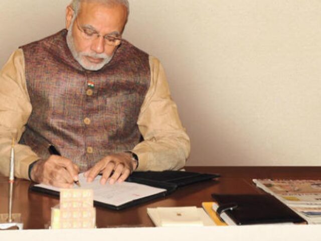 Constitution Day- पीएम मोदी ने संविधान दिवस पर देशवासियों के नाम लिखा पत्र, अपने निजी अनुभव किए साझा…