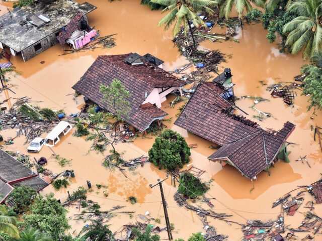 श्रीलंका में बारिश-बाढ़ का कहर, 56 लोगों की मौत, सैकड़ों घर तबाह, सरकारी दफ्तर और स्कूल बंद