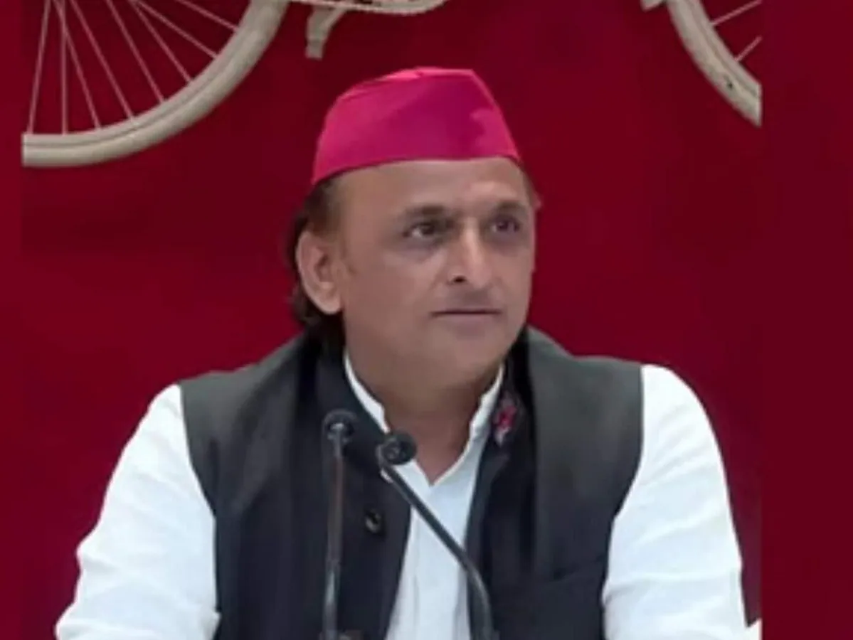 यूपी में एसआईआर का समय 3 माह के लिए बढ़ाए, लोगों को मौका दें; अखिलेश की चुनाव आयोग से मांग