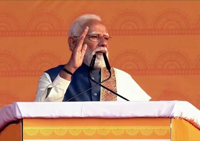 पीएम मोदी लोकार्पण के अवसर पर जनसभा को किया संबोधित, कहा- “कुछ राजनीतिक दलों ने जानबूझकर आंबेडकर को सम्मान…”