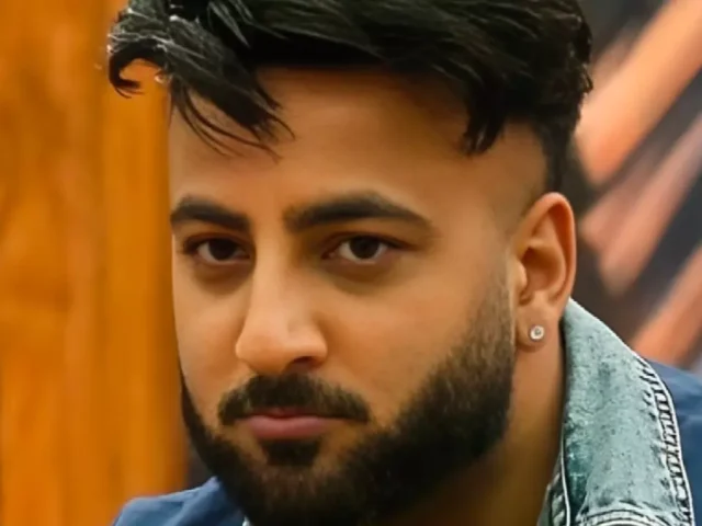 ‘Big Boss 19’ से बाहर हुए शहबाज बदेशा, रो पड़े सिंगर अमाल मलिक, कहा- “पता नहीं क्यों आया…”