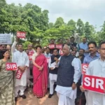 दिल्ली के रामलीला मैदान में महारैली का आयोजन, SIR और वोट चोरी के खिलाफ राहुल गांधी रैली को करेंगे संबोधित करेंगे