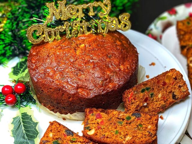 Christmas Special: क्रिसमस में घर पर बनाएं सॉफ्ट और परफेक्ट प्लम केक, इस आसान रेसिपी के साथ…