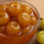 Amla Murabba: सर्दियों में सेहत का खजाना है आंवले का मुरब्बा, जानें इसे घर पर बनाने की आसान सी रेसिपी….