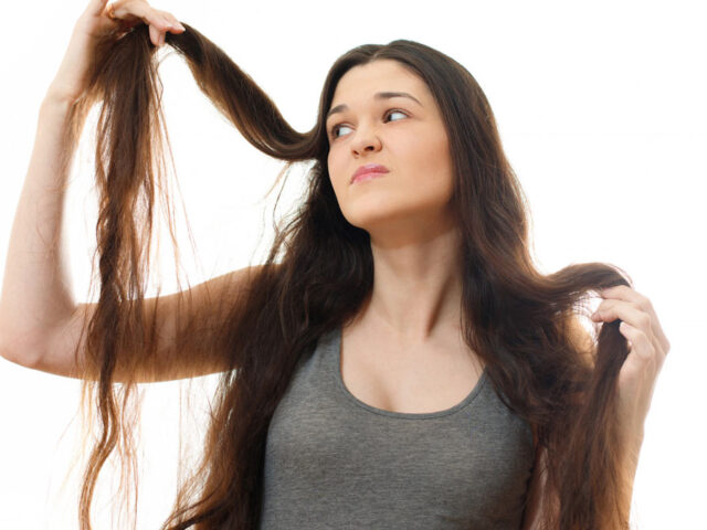 Hair Care: सर्दियों में बाल क्यों हो जाते हैं ज्यादा ड्राई? जानिए हेयर ऑयलिंग करते समय होने वाली आम गलतियां…