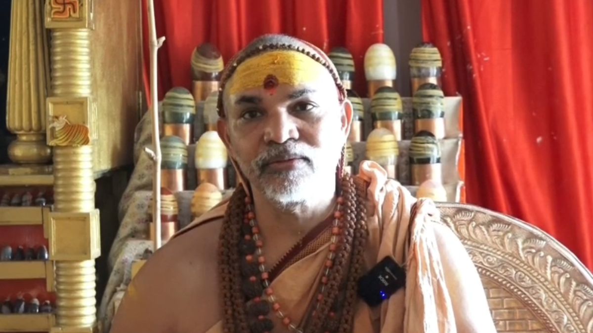 Prayagraj: स्वामी अविमुक्तेश्वरानंद ने माघ मेले विवाद के बाद प्रयागराज से प्रस्थान किया, न्याय की प्रतीक्षा की कही बात