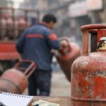 LPG Price: नए साल के पहले दिन लगा महंगाई का झटका, गैस एजेंसियों ने बढ़ाए LPG सिलेंडर के दाम