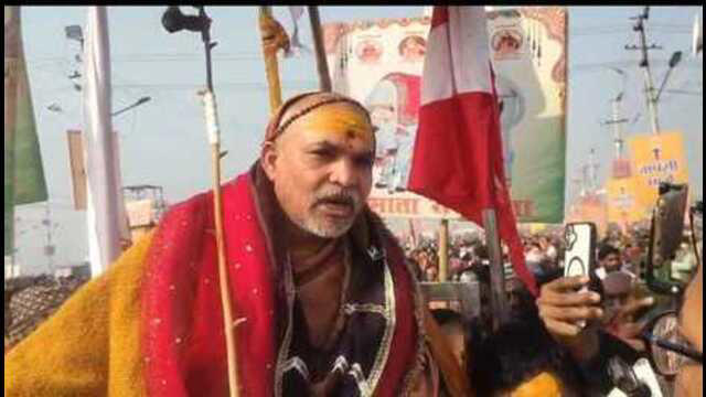 Prayagraj Magh Mela: धरने पर बैठे शंकराचार्य अविमुक्तेश्वरानंद, कहा- “केवल सम्मानजनक प्रोटोकॉल मिलने पर ही करेंगे गंगा स्नान”