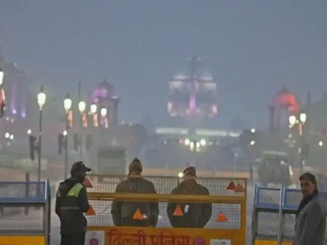 दिल्ली के पालम में सर्दी ने तोड़ा सोलह सालों का रिकार्ड, न्यूनतम तापमान 2.3 °C किया गया दर्ज, सर्द हवाओं ने बढ़ाई ठिठुरन