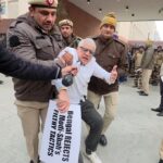 ED रेड के बाद बंगाल से दिल्ली तक मचा सियासी घमासान, ममता बनर्जी का केंद्र पर हमला, TMC का गृह मंत्रालय के सामने धरना