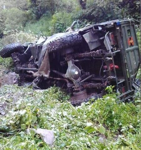 Tragic accident in Doda: जम्मू-कश्मीर के डोडा में खाई में गिरा सेना का वाहन, 10 जवान हुए शहीद, 11 घायल, रेस्क्यू ऑपरेशन जारी