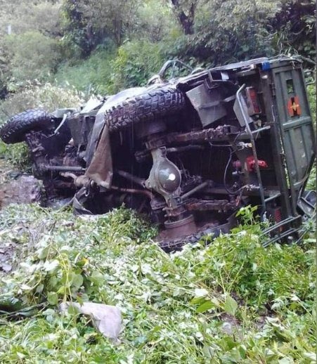 Tragic accident in Doda: जम्मू-कश्मीर के डोडा में खाई में गिरा सेना का वाहन, 10 जवान हुए शहीद, 11 घायल, रेस्क्यू ऑपरेशन जारी
