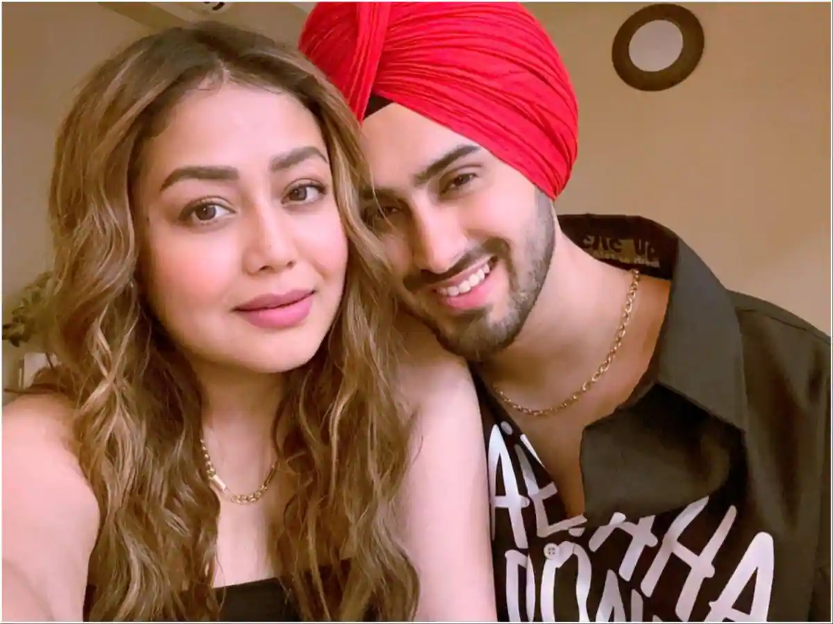 ‘राई का पहाड़ बना दिया…’ तलाक की अफवाहों पर फूटा नेहा कक्कड़ का गुस्सा, पोस्ट शेयर कर बताई ‘ब्रेक’ की असली वजह
