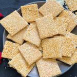 Makar Sankranti Special: मकर संक्रांति में घर पर बनाएं पारंपरिक तिल-गुड़ की कुरकुरी गजक, जानिए इसे मिनटों में तैयार करने की आसान रेसिपी…