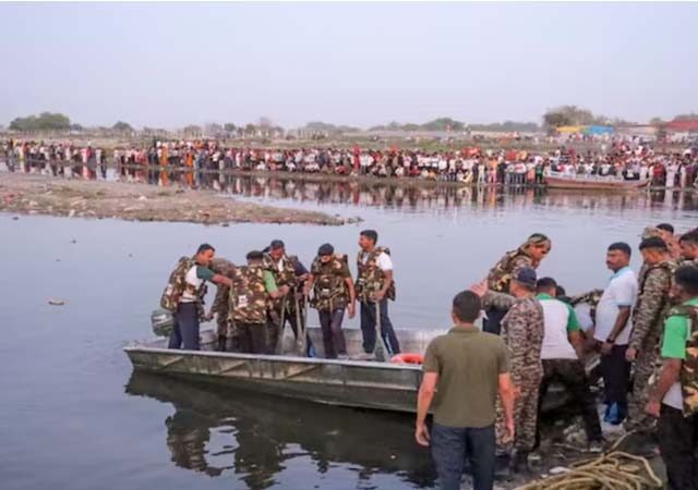 वृंदावन नाव हादसा: यमुना में नाव पलटने से 10 की मौत, पीएम मोदी और सीएम योगी ने जताया शोक